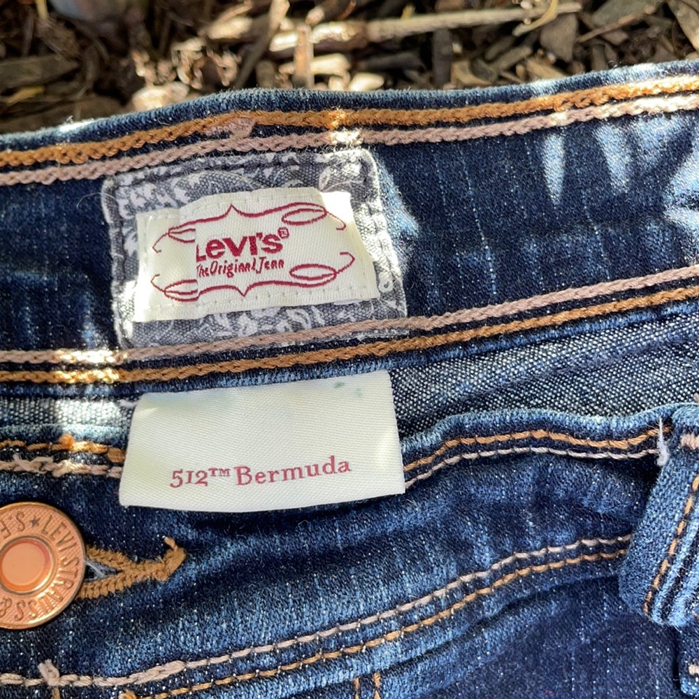 Levi’s Bermuda shorts denim  style 512